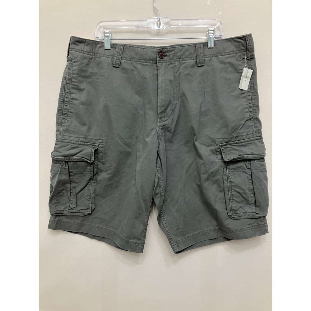New Gap Cargo Shorts size 38 Gray Khakis Straight Leg Cotton Utility Outdoor